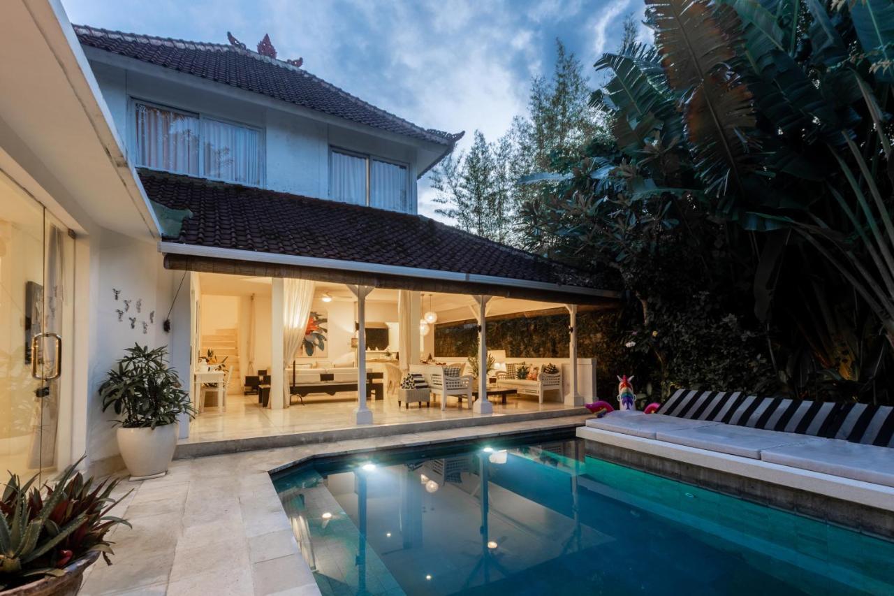 Esha Drupadi Villa Seminyak (Bali)
